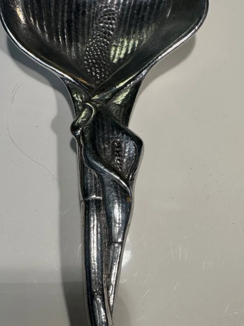 Arthur Court Salad Server - Tulip